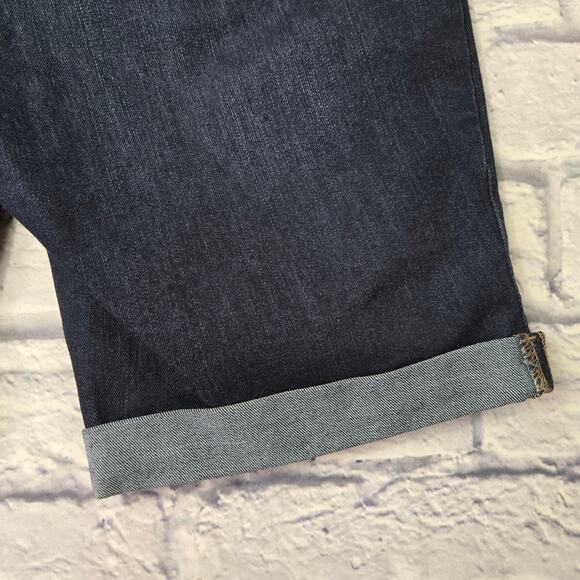 Juicy Couture Flaunt It Bottom Enhancing Dark Wash Denim Cuffed Bermudas size 10 - Picture 11 of 13